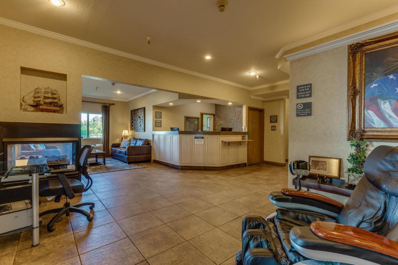 Best Western Lakewinds Ludington Extérieur photo
